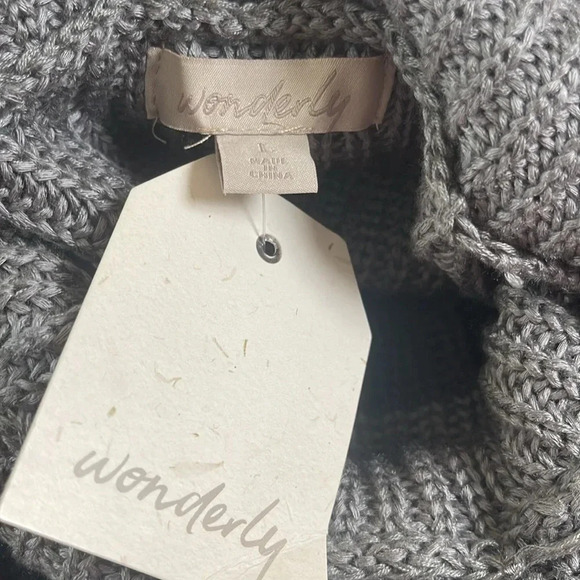 NWT Wonderly Cotton Blend Striped Oversize Crop Sweater Size Large NWT - Picture 3 of 4